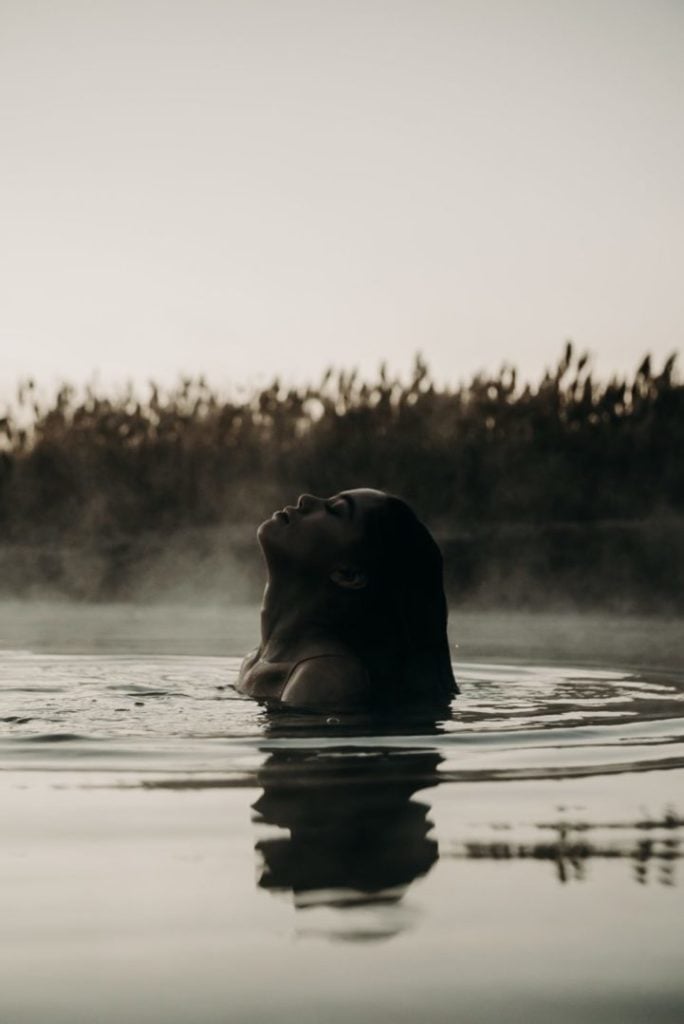 5 Benefits of Soaking in Warm Water 1 Soaking In Warm Water