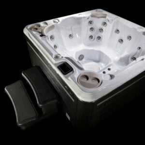 Hydropool 570 Platinum Hot Tub