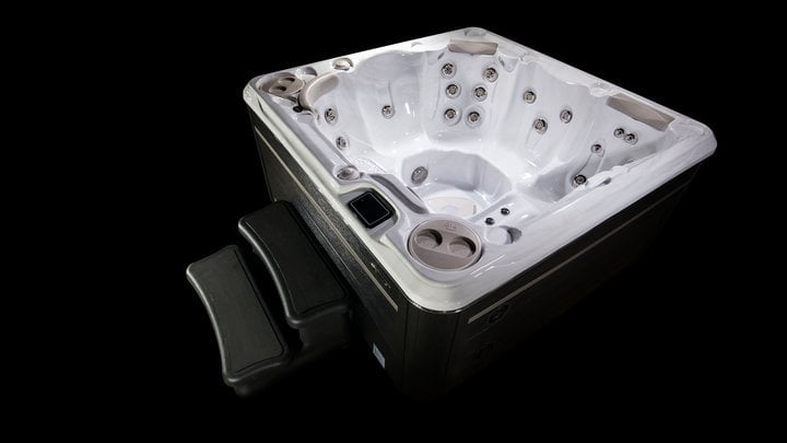 Hydropool 570 Platinum Hot Tub