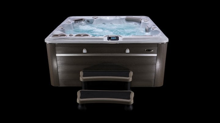 Hydropool 695 Gold Hot Tub
