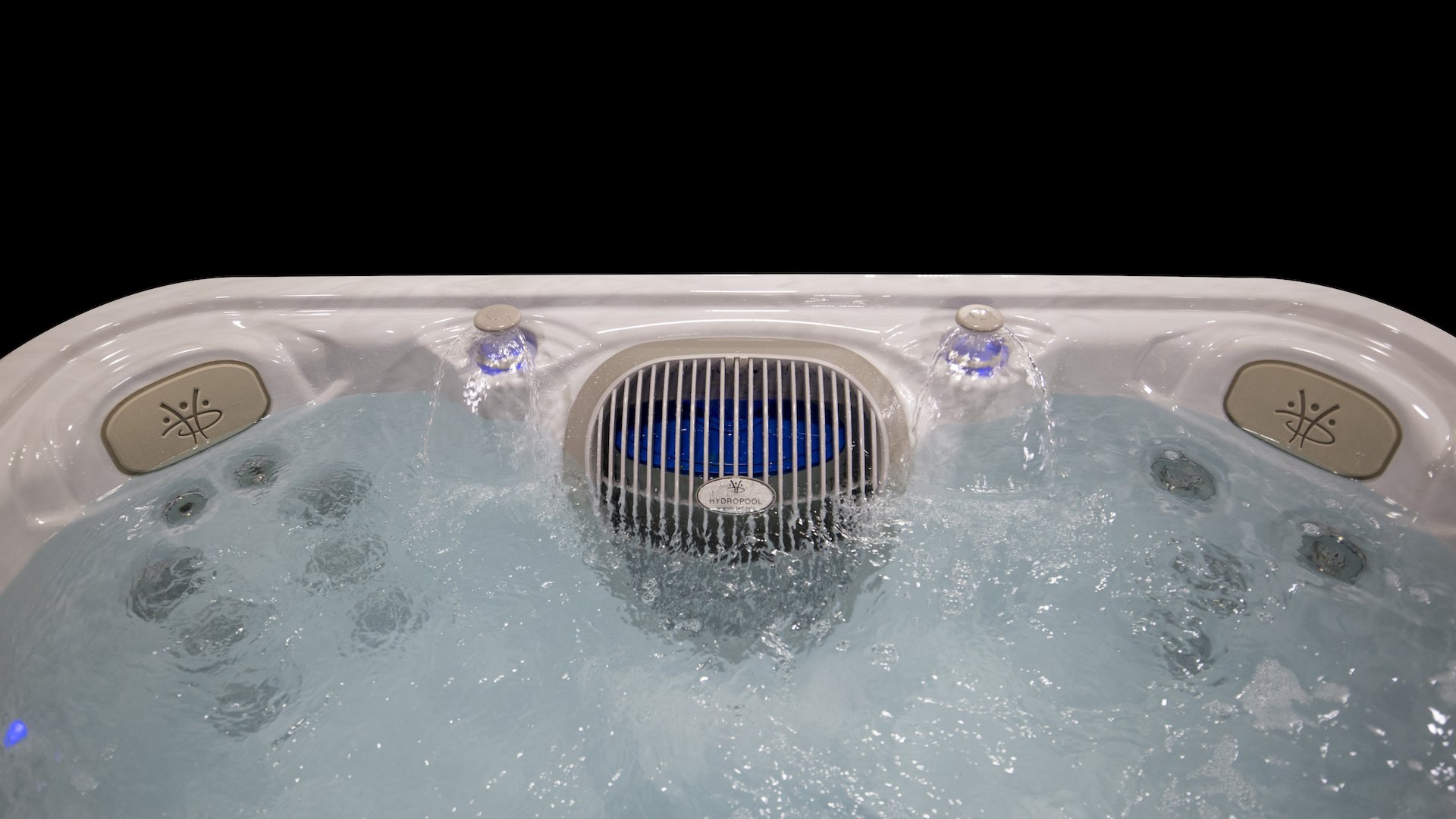 Hydropool Serenity 6600 4 Hydropool Serenity 6600 Topside AquaBlade Waterfall