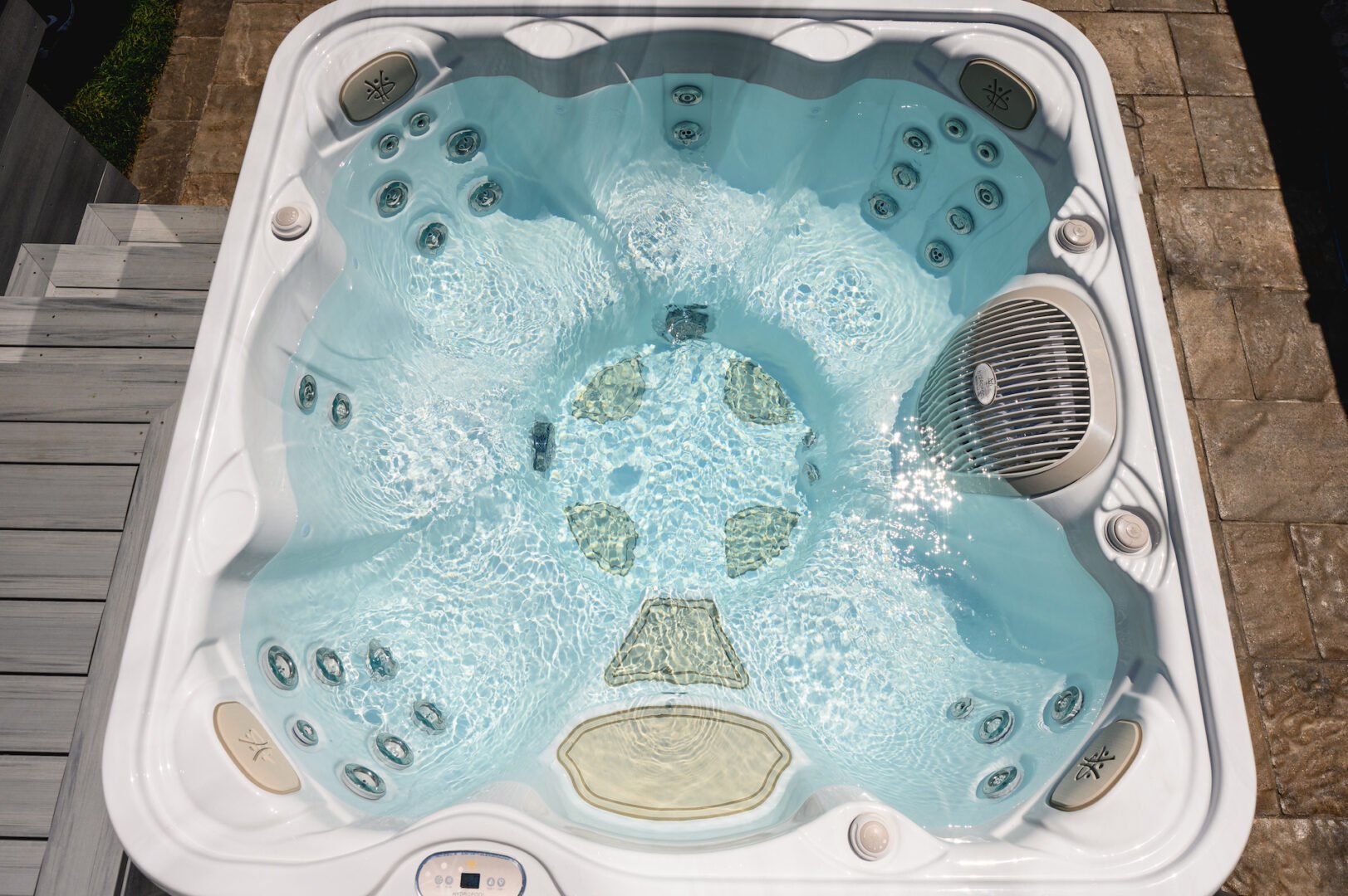 Hydropool Serenity 6600 6 Hydropool Serenity 6600 top view fill with water