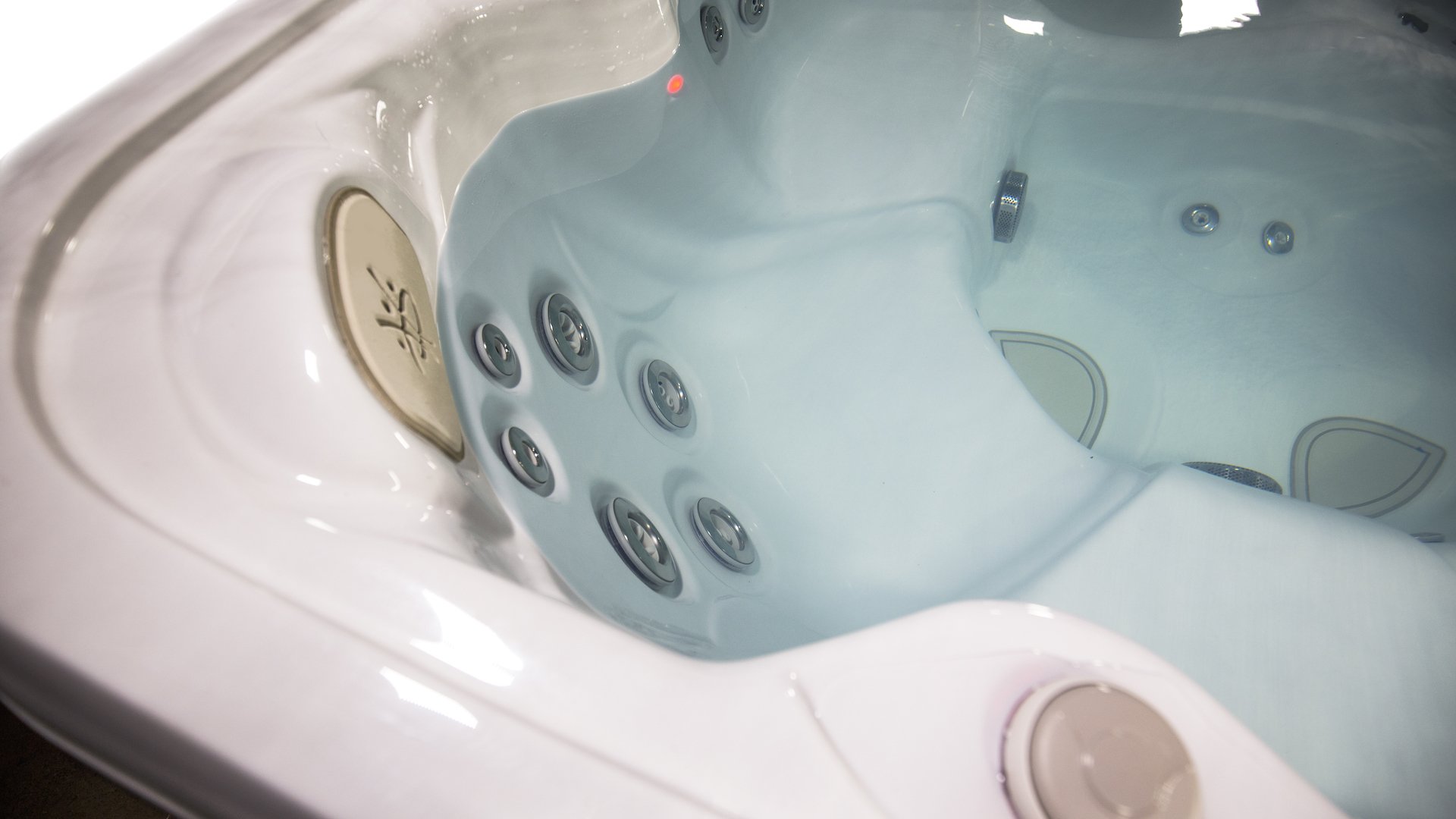 Hydropool Serenity 590 Interior Zone 3 Jets