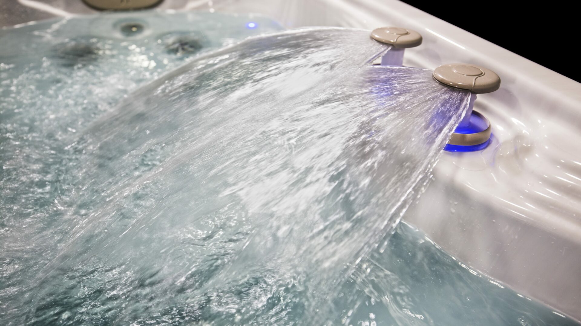 Hydropool Serenity 4300 Hot Tub Pop UpWaterall Jets Detail