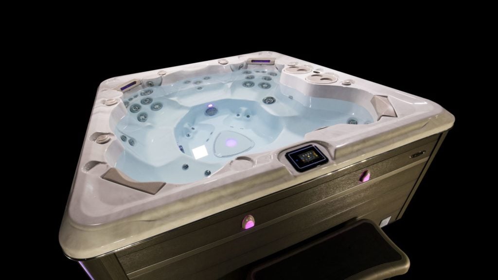 Hydropool 720 Hot Tub