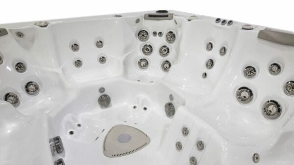Hydropool Signature 970 Platinum internal jets