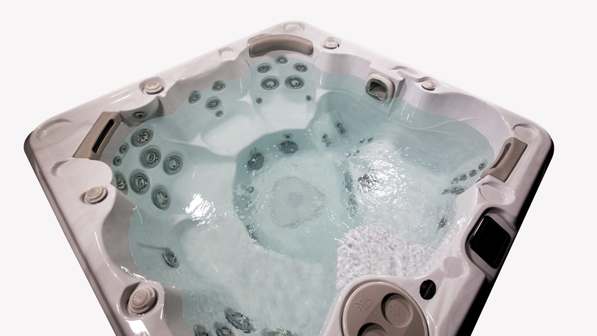 Hydropool Signature 965 Gold filled view of jets