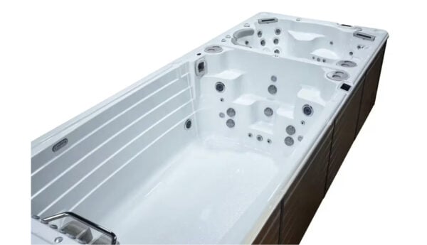 Hydropool 19'DTAX AquaSport 3 19DTAX AquaSport 5