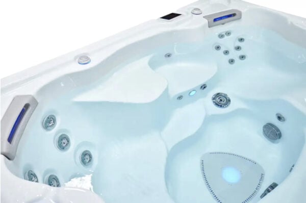 Hydropool 19'DTAX AquaSport 6 19DTAX AquaSport 8