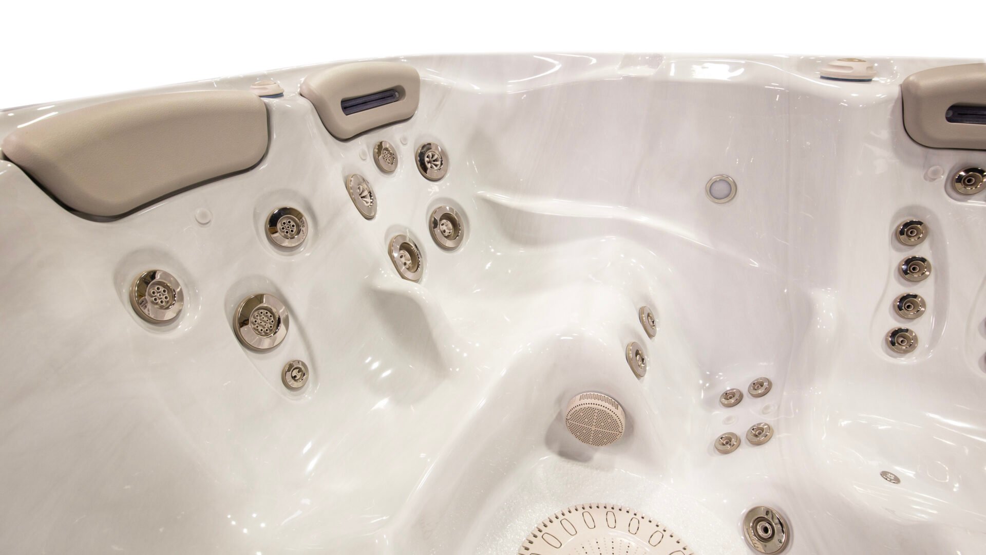 HP23 2024 Signature 455 Platinum Hot Tub Upright Lounger Image9477